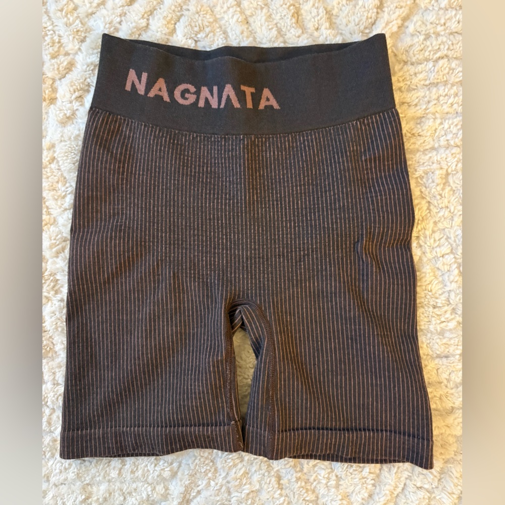 Nagnata Short